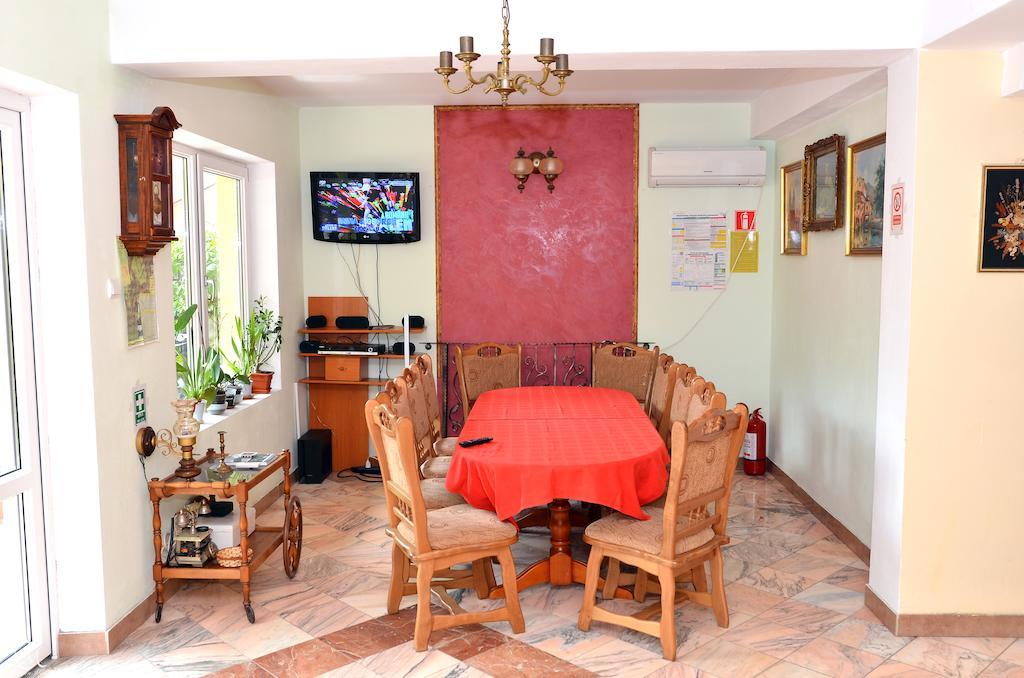 Pensiunea Deea Băile Herculane Exterior foto
